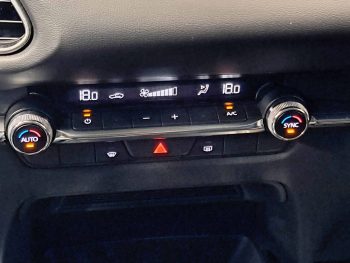 MAZDA CX-30 2.0 eSKYACTIV G HYBRID GASOLINA completo