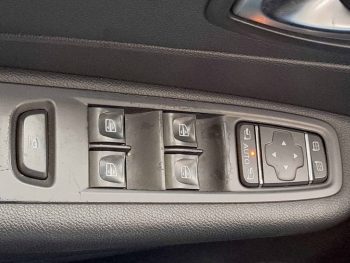 RENAULT CAPTUR 1.5 DCI EXCLUSIVE completo