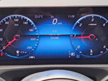 MERCEDES-BENZ A180D LINE AMG AUTO completo