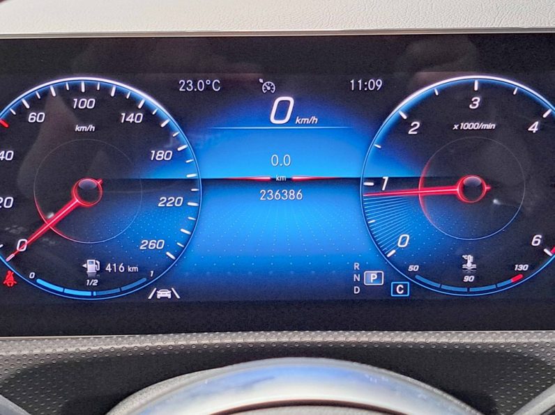 MERCEDES-BENZ A180D LINE AMG AUTO completo