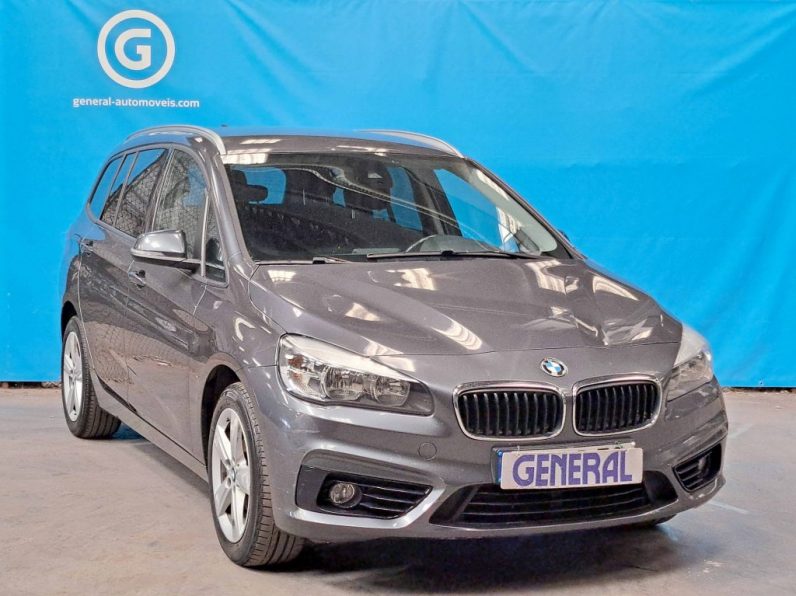 BMW 216D GRAND TOURER 7L completo