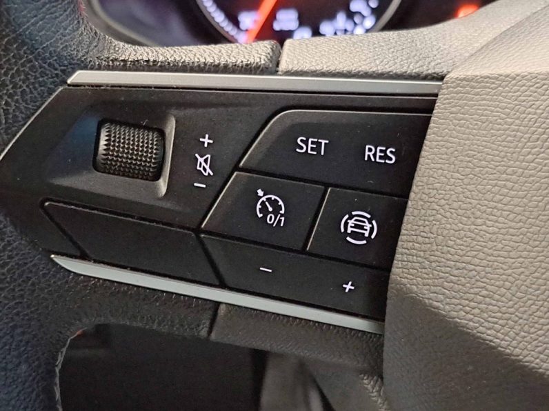 SEAT ARONA 1.0 TSI STYLE completo