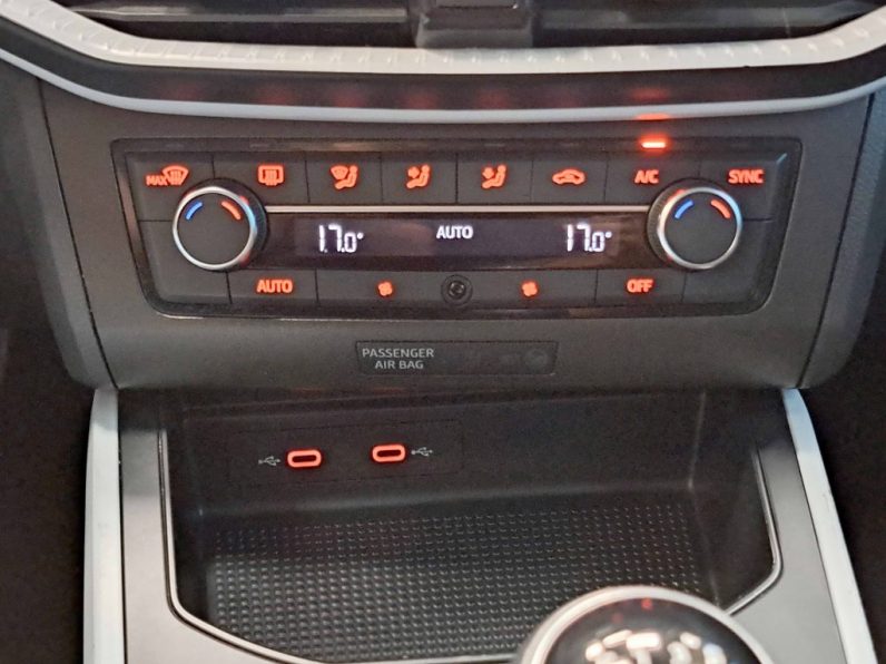 SEAT ARONA 1.0 TSI STYLE completo