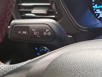 FORD FOCUS 1.0 ECOBOOST MHEV ST-LINE completo
