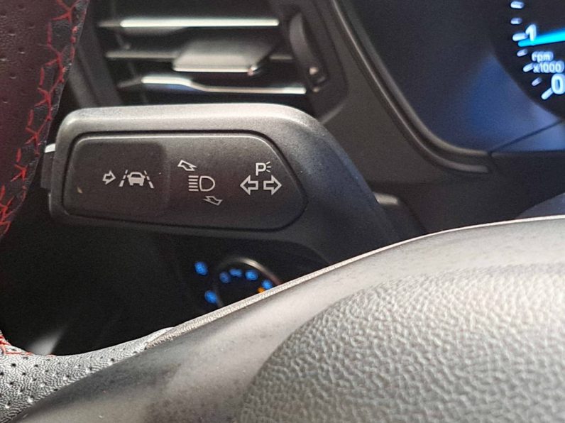 FORD FOCUS 1.0 ECOBOOST MHEV ST-LINE completo