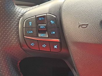 FORD FOCUS 1.0 ECOBOOST MHEV ST-LINE completo