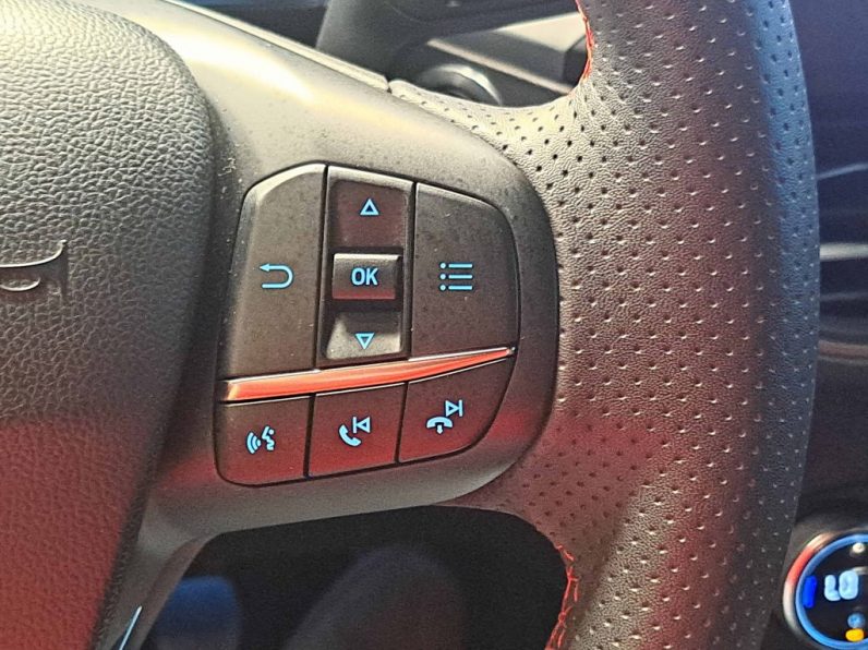FORD FOCUS 1.0 ECOBOOST MHEV ST-LINE completo
