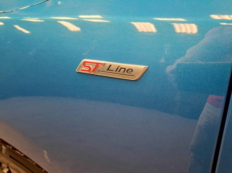 FORD FOCUS 1.0 ECOBOOST MHEV ST-LINE completo