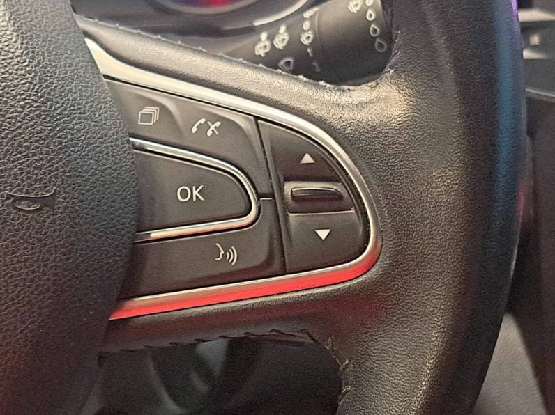 RENAULT MEGANE 1.5 DCI ZEN completo