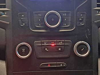 RENAULT MEGANE 1.5 DCI ZEN completo