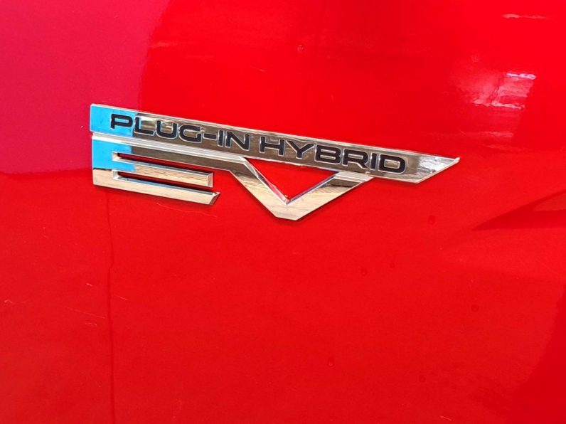 MITSUBISHI ECLIPSE CROSS 2.4 PHEV PLUG-IN HYBRID completo