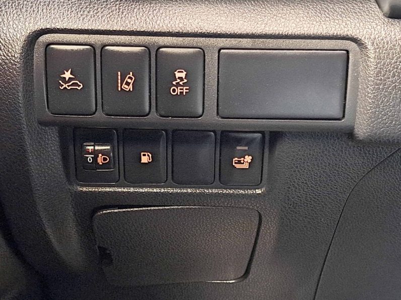 MITSUBISHI ECLIPSE CROSS 2.4 PHEV PLUG-IN HYBRID completo