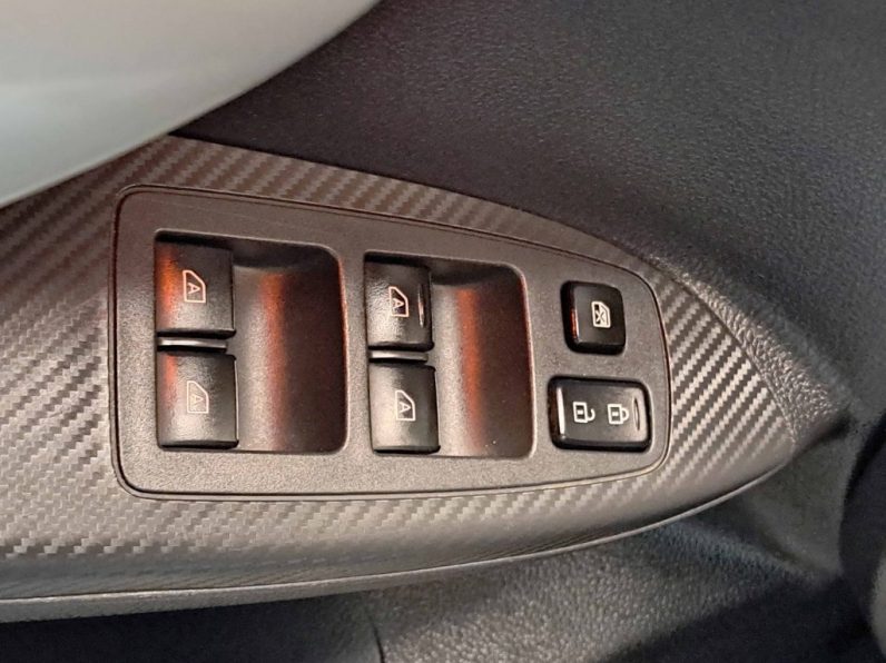 MITSUBISHI ECLIPSE CROSS 2.4 PHEV PLUG-IN HYBRID completo