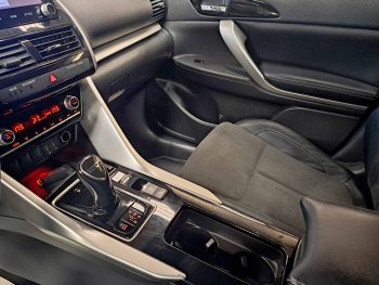 MITSUBISHI ECLIPSE CROSS 2.4 PHEV PLUG-IN HYBRID completo