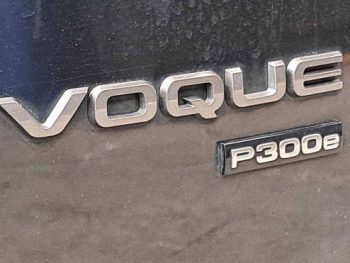RANGE ROVER EVOQUE P300e HYBRID RDYNAMIC completo