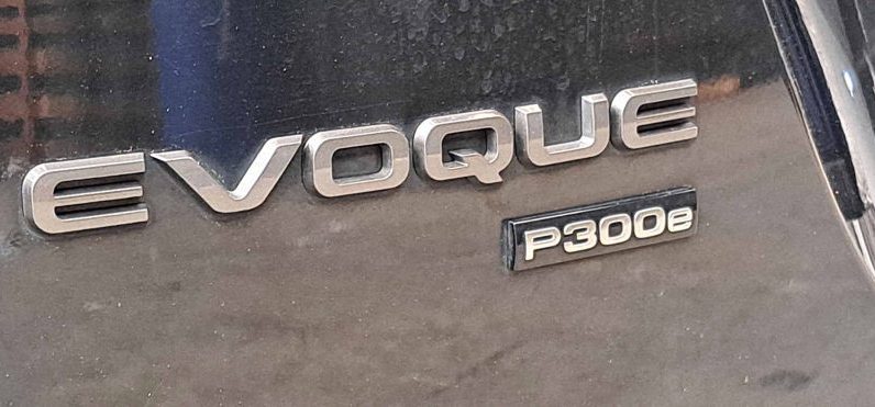 RANGE ROVER EVOQUE P300e HYBRID RDYNAMIC completo
