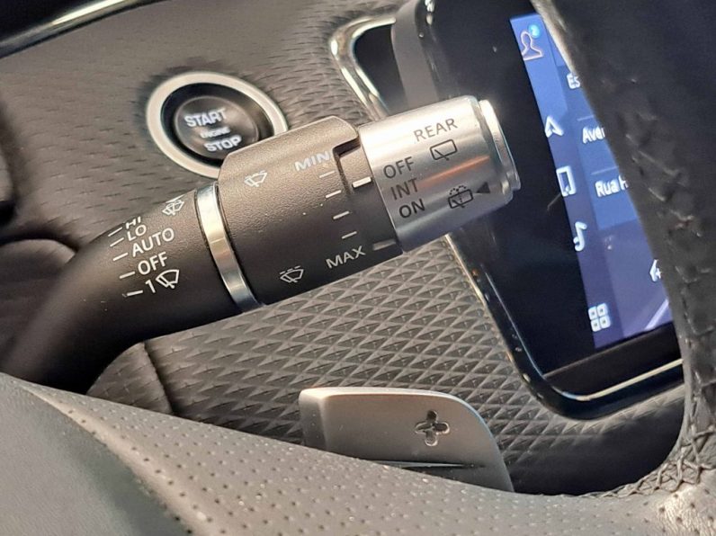 RANGE ROVER EVOQUE P300e HYBRID RDYNAMIC completo