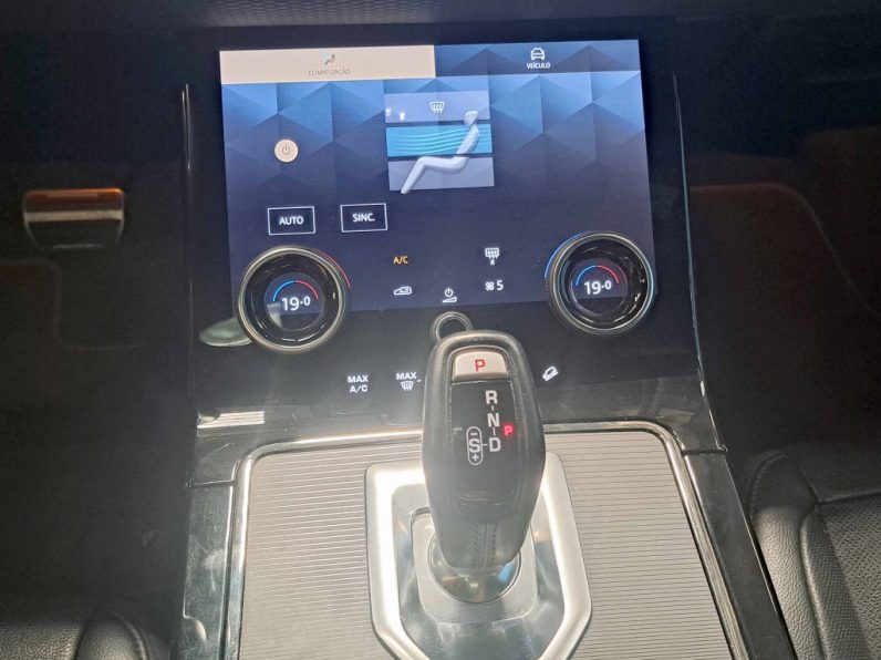 RANGE ROVER EVOQUE P300e HYBRID RDYNAMIC completo