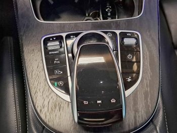 MERCEDES-BENZ 350D COUPÉ AMG LINE AUTO completo