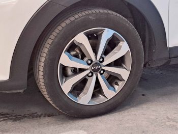 KIA STONIC 1.2 DYNAMIC completo
