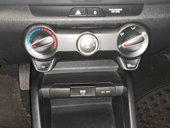 KIA STONIC 1.2 DYNAMIC completo