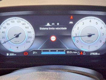 HYUNDAI i20 1.2 CONFORT completo