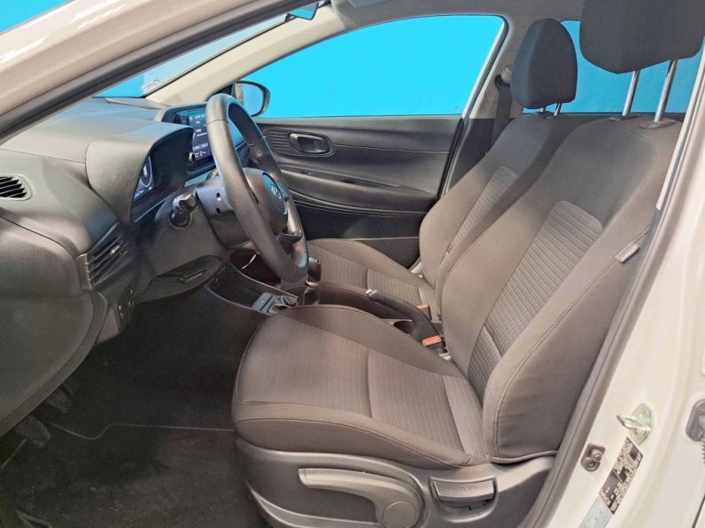 HYUNDAI i20 1.2 CONFORT completo