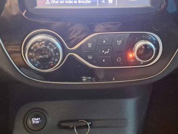 RENAULT CAPTUR 0.9 TCE EXCLUSIVE completo