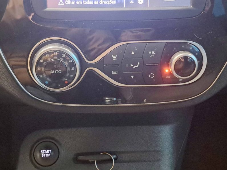 RENAULT CAPTUR 0.9 TCE EXCLUSIVE completo