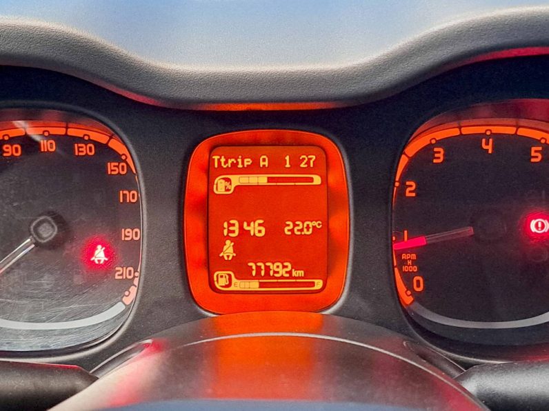 FIAT PANDA 1.0 HYBRID completo