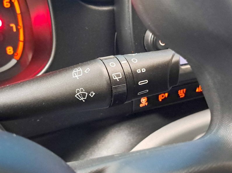 FIAT PANDA 1.0 HYBRID completo