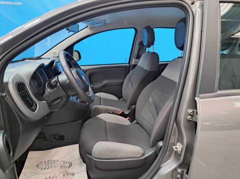 FIAT PANDA 1.0 HYBRID completo