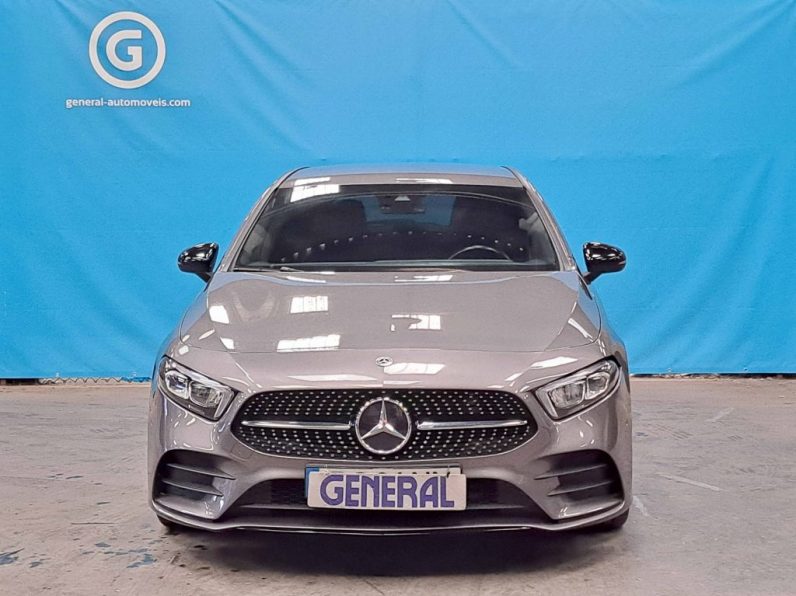 MERCEDES-BENZ A 180 7G-DCT AMG LINE completo