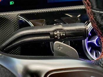 MERCEDES-BENZ A 180 7G-DCT AMG LINE completo
