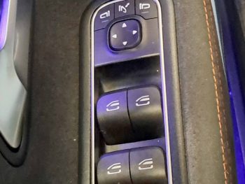 MERCEDES-BENZ A 180 7G-DCT AMG LINE completo