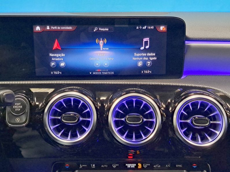 MERCEDES-BENZ A 180 7G-DCT AMG LINE completo