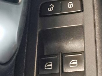 VW UP 1.0 MOVE completo