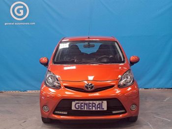 TOYOTA AYGO 1.0 CITY completo