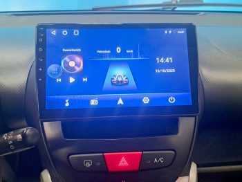 TOYOTA AYGO 1.0 CITY completo