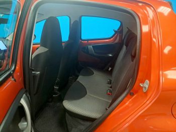 TOYOTA AYGO 1.0 CITY completo