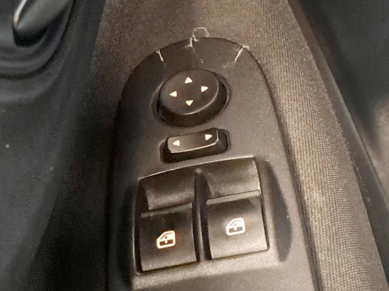 FIAT PUNTO 1.2 EASY completo