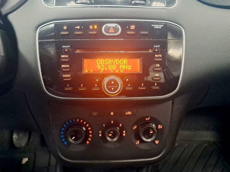 FIAT PUNTO 1.2 EASY completo
