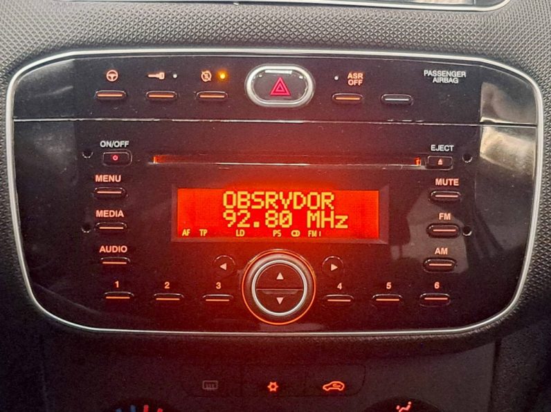FIAT PUNTO 1.2 EASY completo