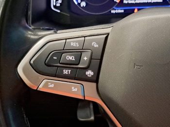 VW POLO 1.0 TSI LIFE completo