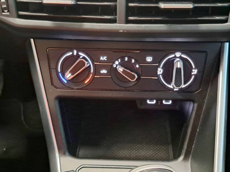 VW POLO 1.0 TSI LIFE completo