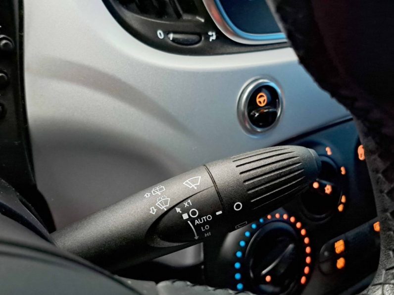 FIAT 500 1.0 HYBRID SPORT completo