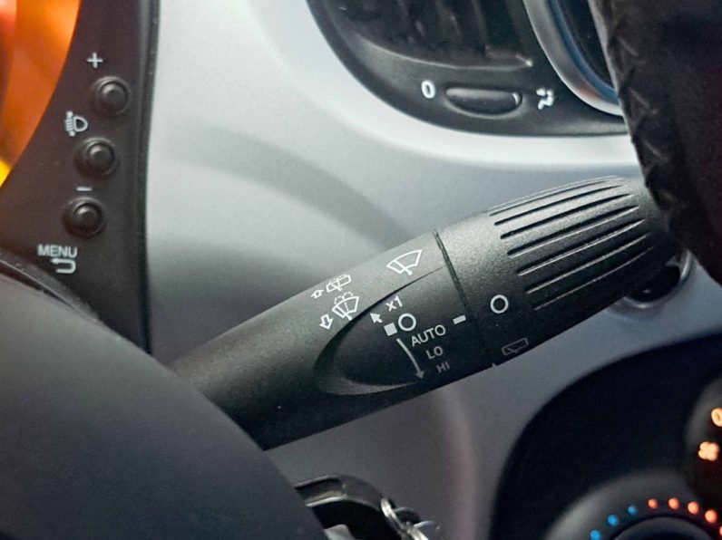 FIAT 500 1.0 HYBRID SPORT completo