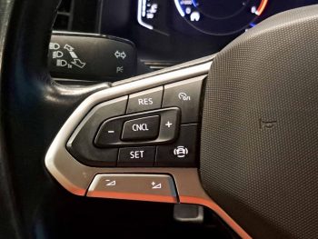 VW POLO 1.0 TSI LIFE completo