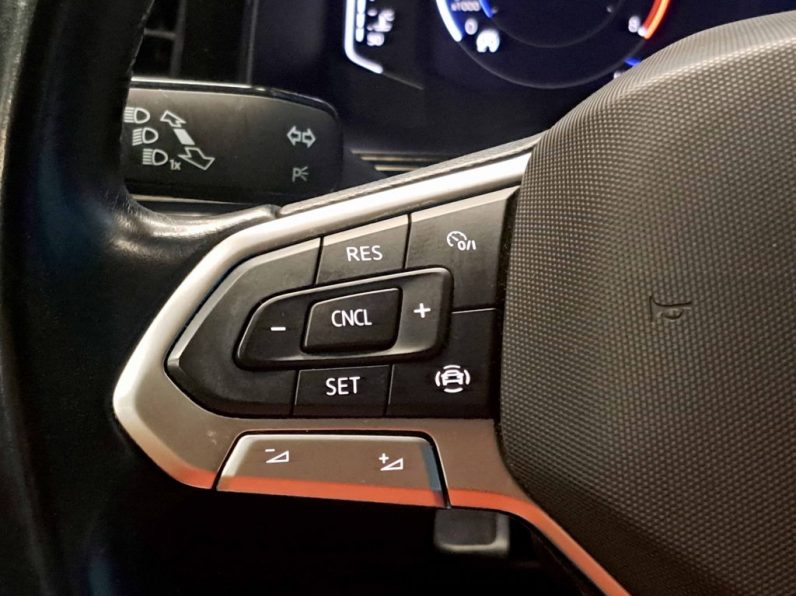 VW POLO 1.0 TSI LIFE completo