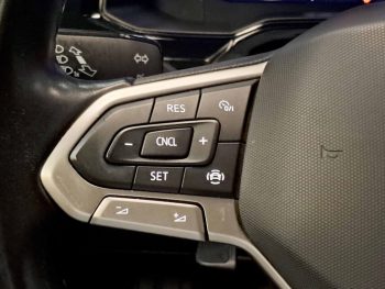 VW POLO 1.0 TSI LIFE completo